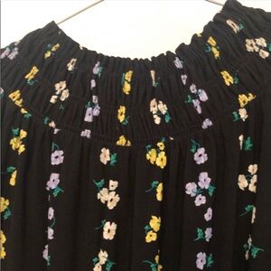 Ann Taylor smocked bright colorful flower top size MP brighten up your summer